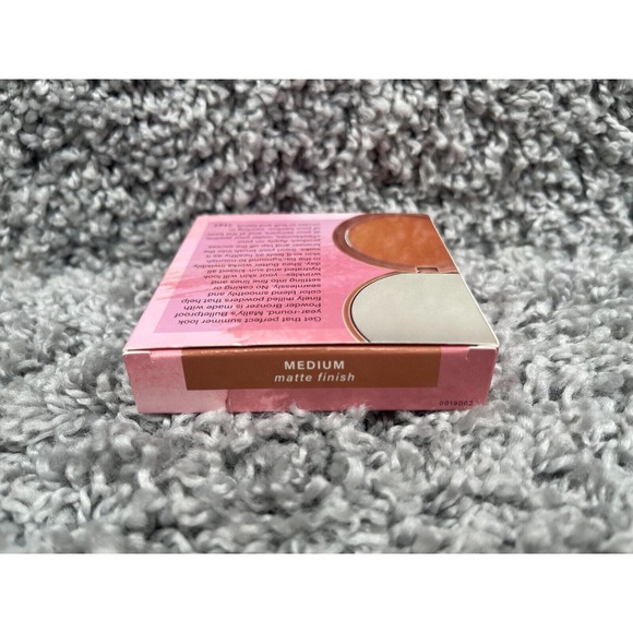 Mally Bulletproof Powder Bronzer Medium Matte Finish 3161 0.38 Oz New - Picture 5 of 9